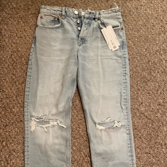 ZARA Ripped Straight Jean Light Wash - Picture 6 of 7